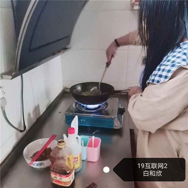 下廚做菜