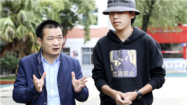 圖七、日常訓練中指導老師傳授經(jīng)驗方法