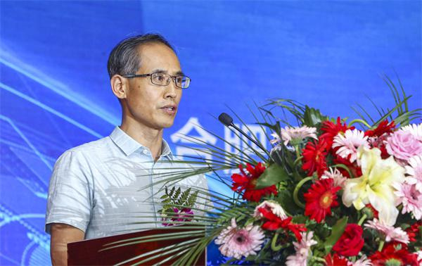 合肥市人社局職業(yè)能力建設處處長束志偉致辭